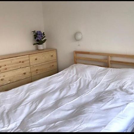 Great Price, Lovely Comfy Flat.2 Mins From The Sea Lyme Regis Kültér fotó